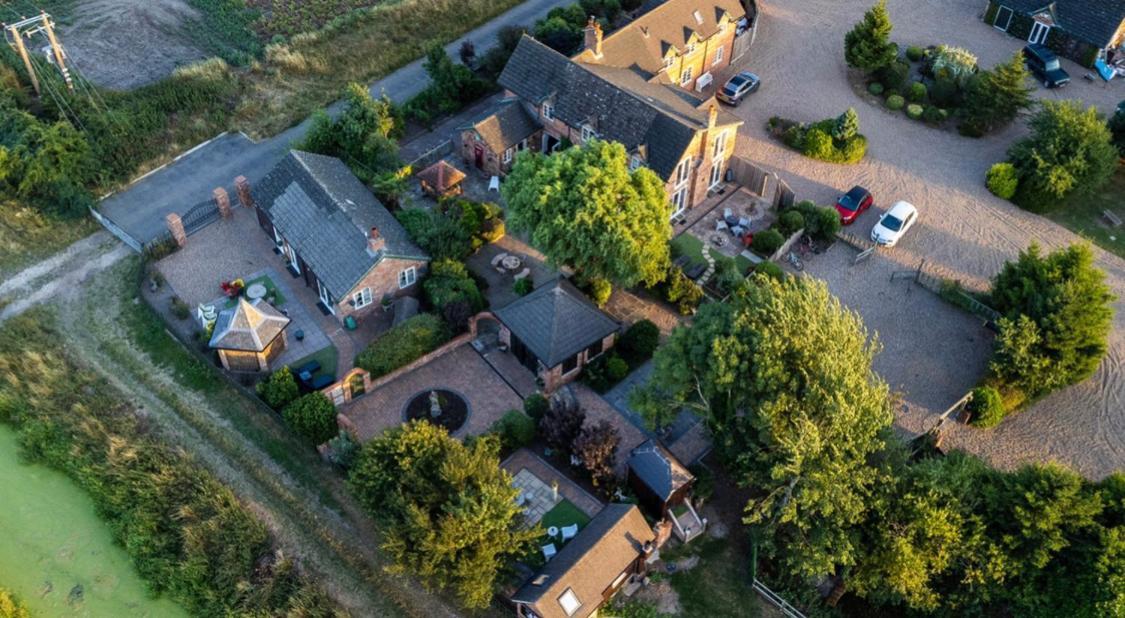 Lincoln Holiday Retreat Little House With Private Hot Tub エクステリア 写真