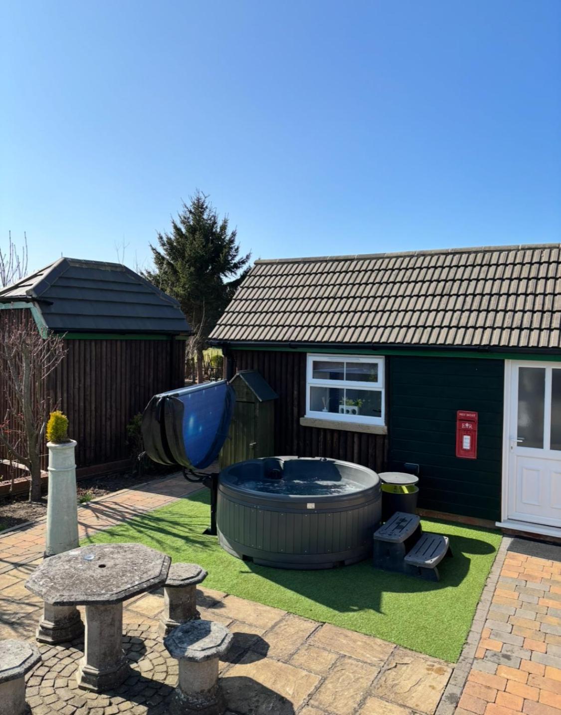 Lincoln Holiday Retreat Little House With Private Hot Tub エクステリア 写真
